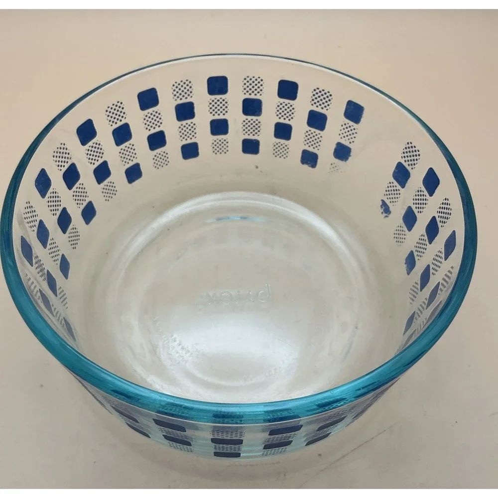 Pyrex 7201 Glass Storage Bowl 4 Cup Blue Dotted Squares Pattern Round Lid Set